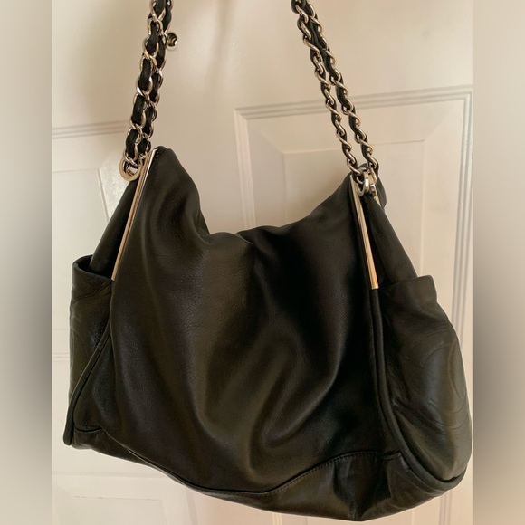 Chanel Ultimate soft leather Bag - Picture 2 of 9